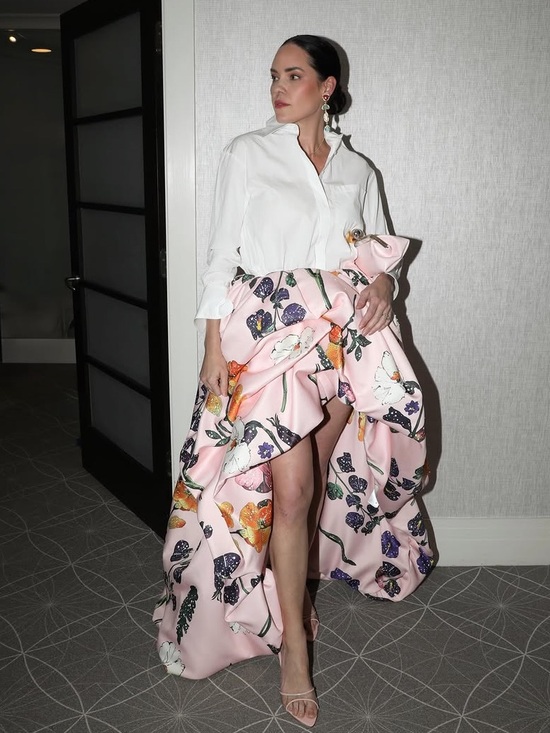 Leo Lin Dresses & Skirts - Leo Lin Fiorella Embellished Voluminous Skirt